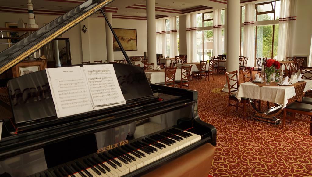 River Side Hotel Мингечевир Екстериор снимка