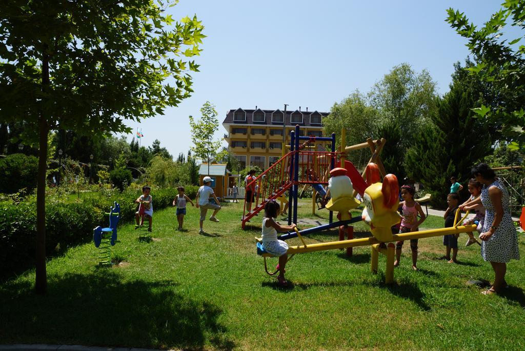 River Side Hotel Мингечевир Екстериор снимка