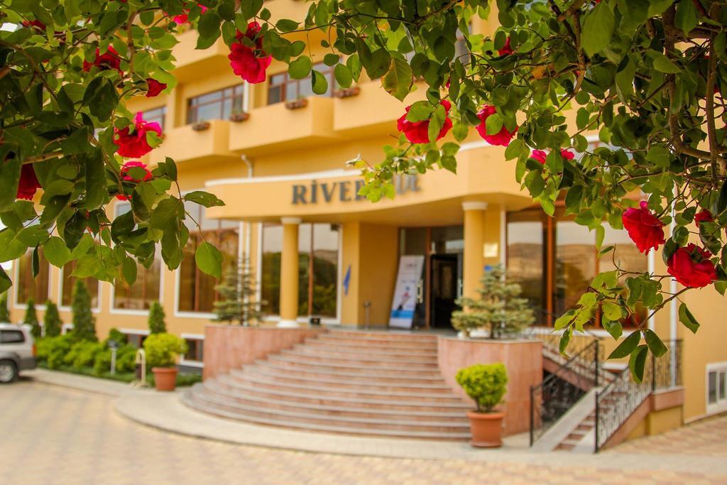 River Side Hotel Мингечевир Екстериор снимка