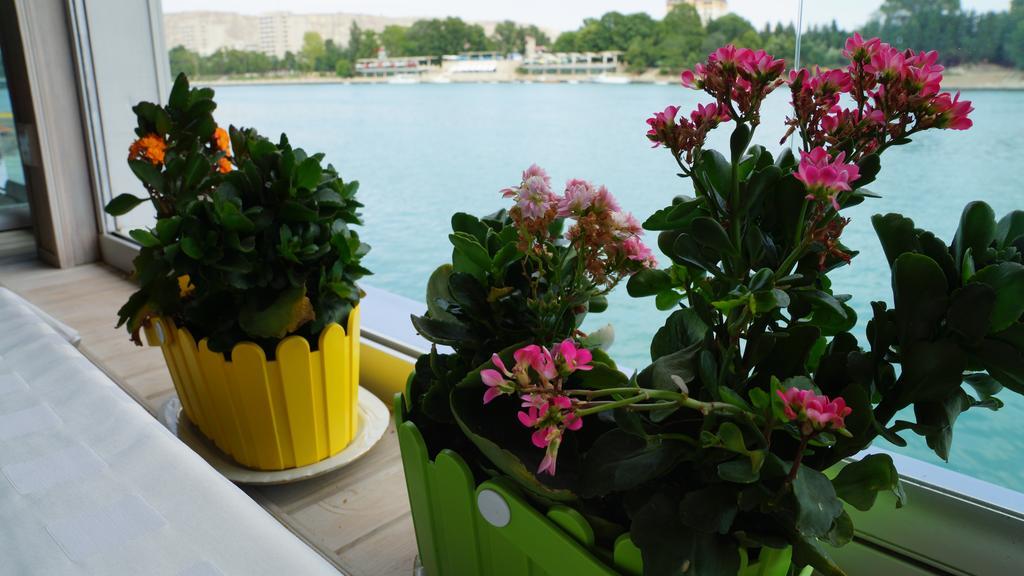River Side Hotel Мингечевир Екстериор снимка