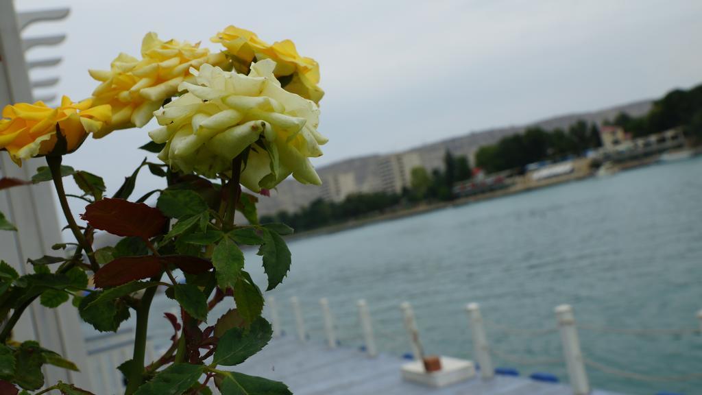 River Side Hotel Мингечевир Екстериор снимка