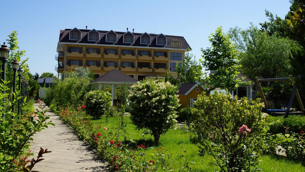 River Side Hotel Мингечевир Екстериор снимка